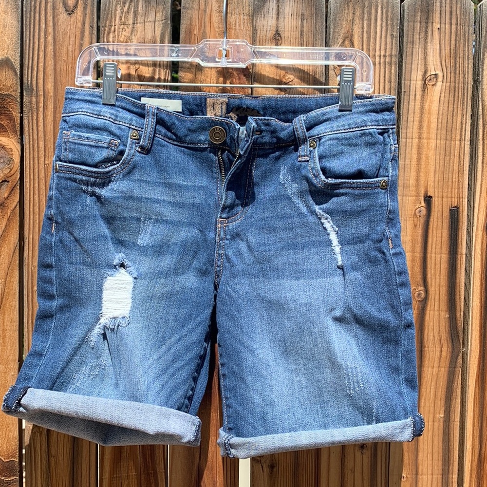 Kut from the Kloth Katy Boyfriend shorts